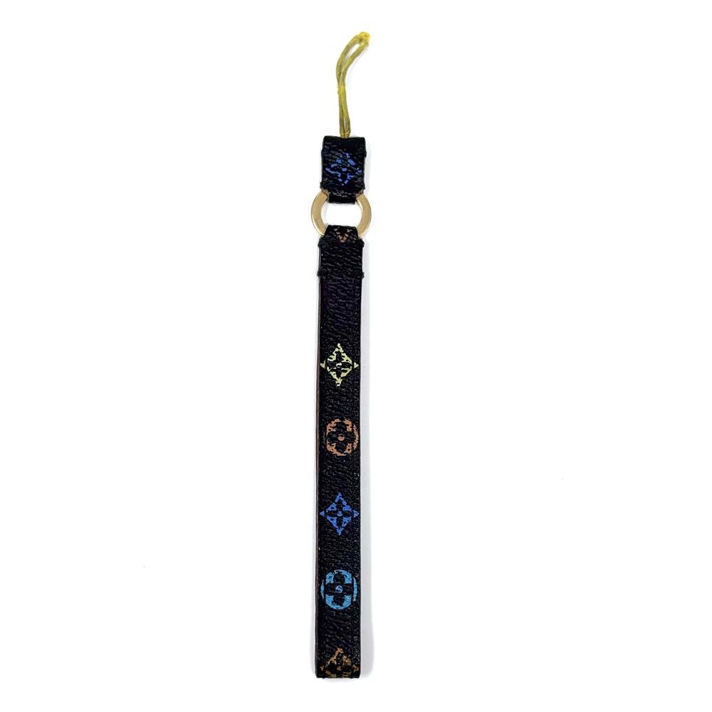 Louis Vuitton ‘Dragonne’ Monogram Keychain - Picture 6 of 10